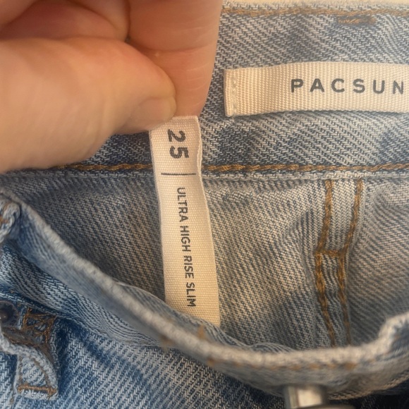 PacSun Light Blue High Rise Jeans - Picture 5 of 5